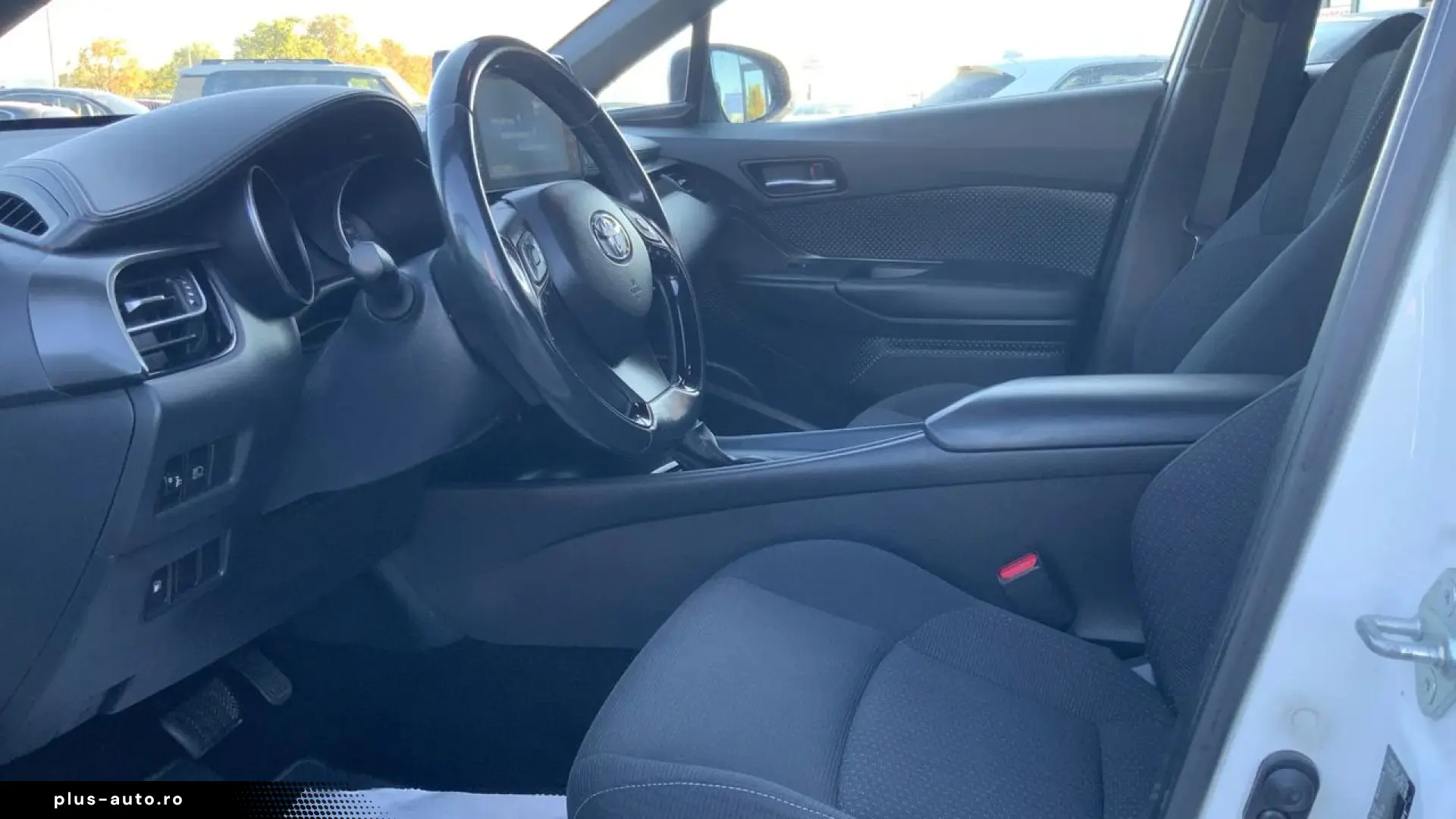 Toyota C-HR 1.8 Hybrid 4x2 CVT C-ENTER