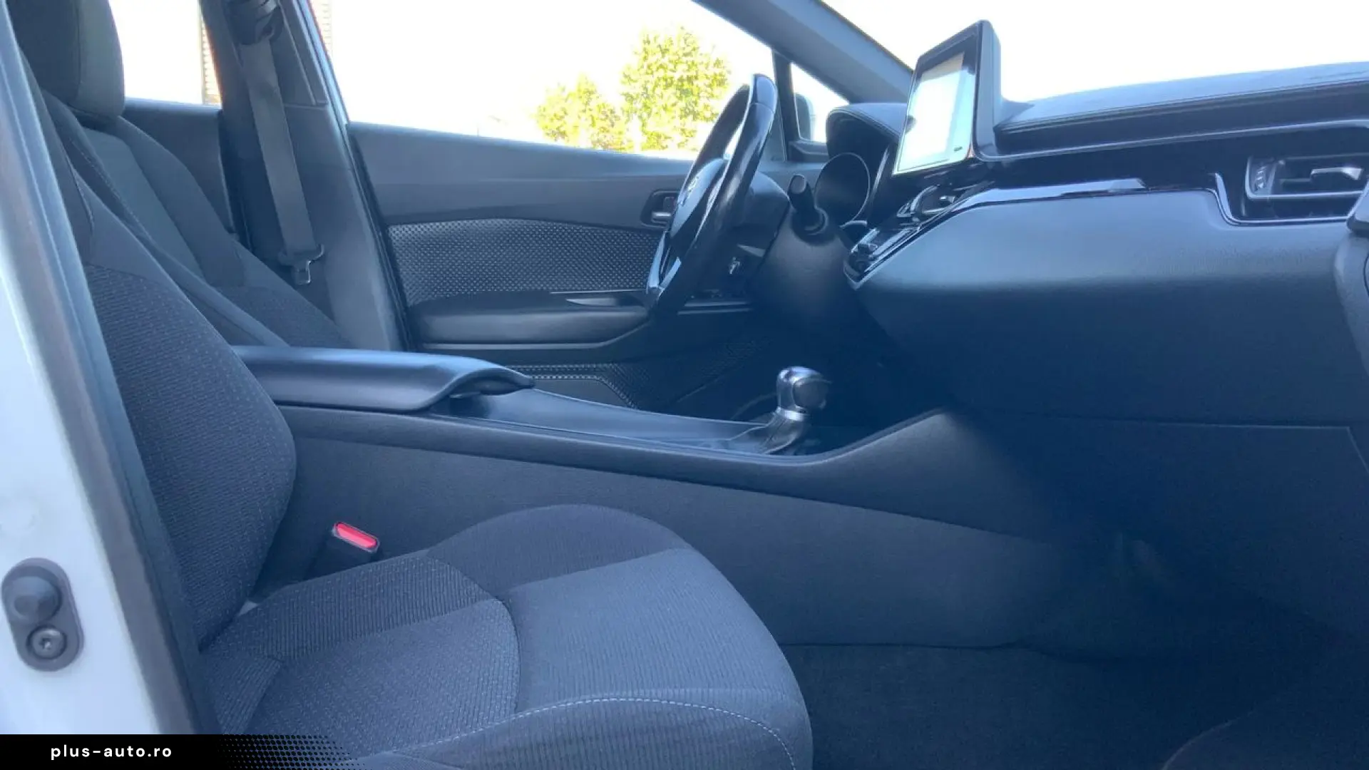 Toyota C-HR 1.8 Hybrid 4x2 CVT C-ENTER