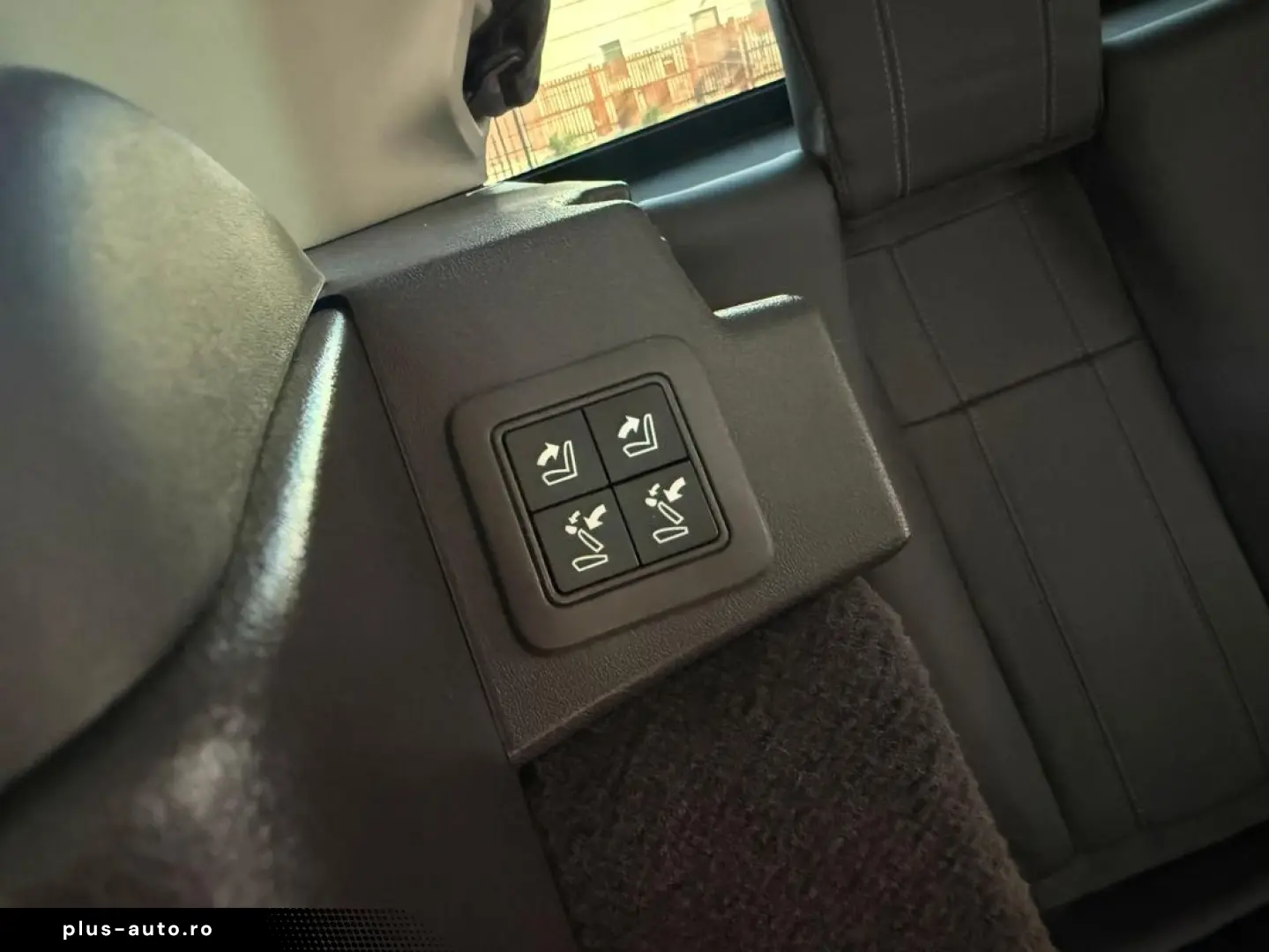 Land-Rover Range-Rover-Sport