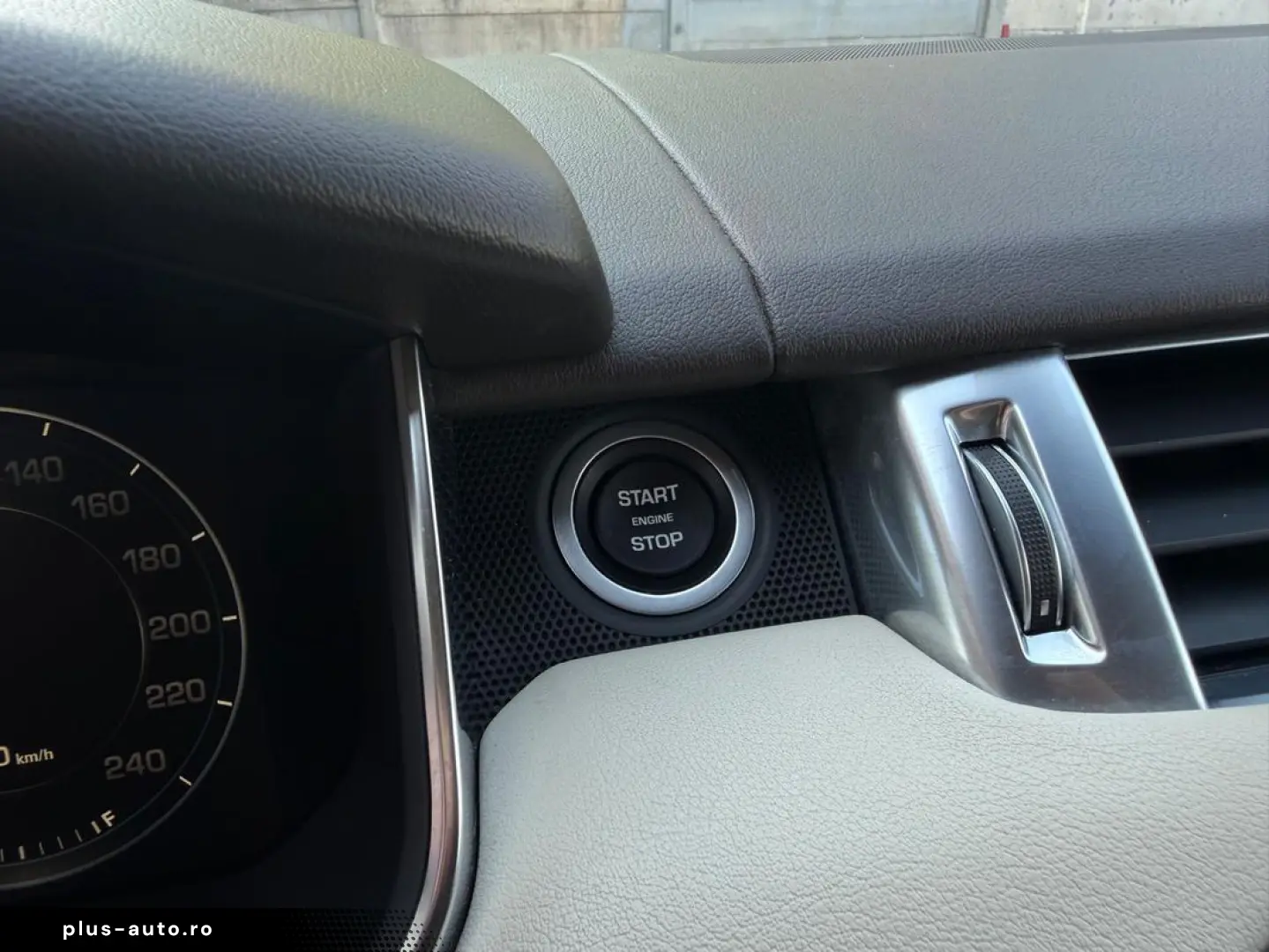 Land-Rover Range-Rover-Sport