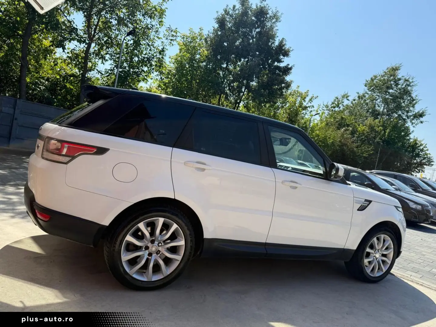 Land-Rover Range-Rover-Sport