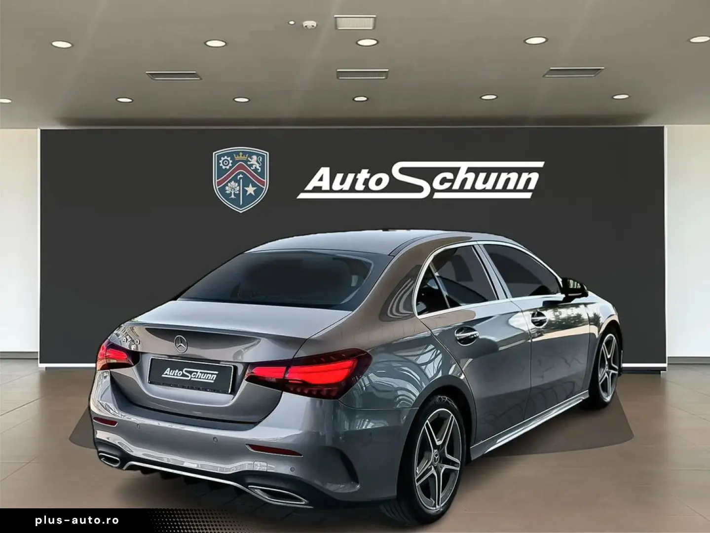 Mercedes-Benz A-200