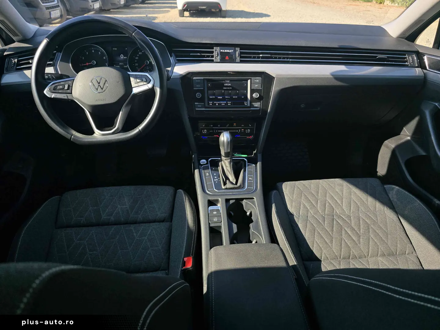 Volkswagen Passat 2023