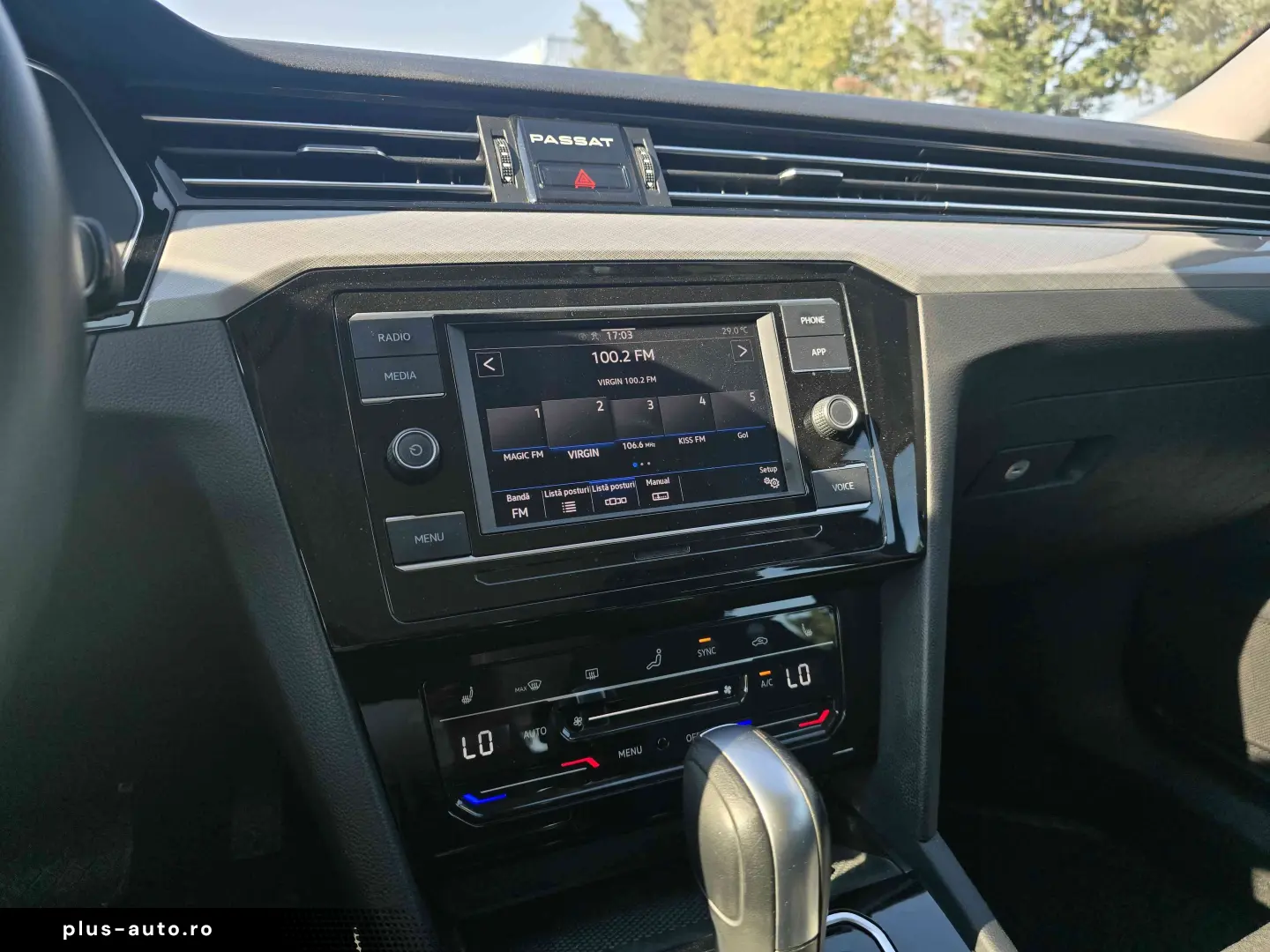 Volkswagen Passat 2023