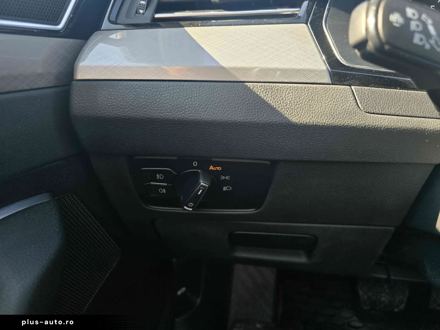 Volkswagen Passat 2023
