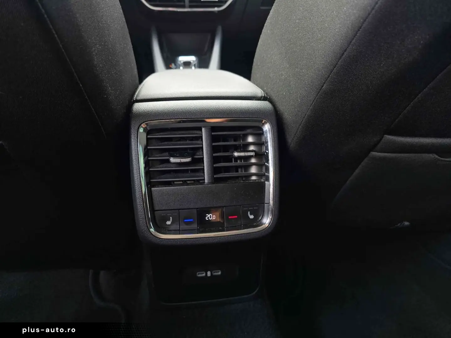 Skoda Octavia 2023 4x4
