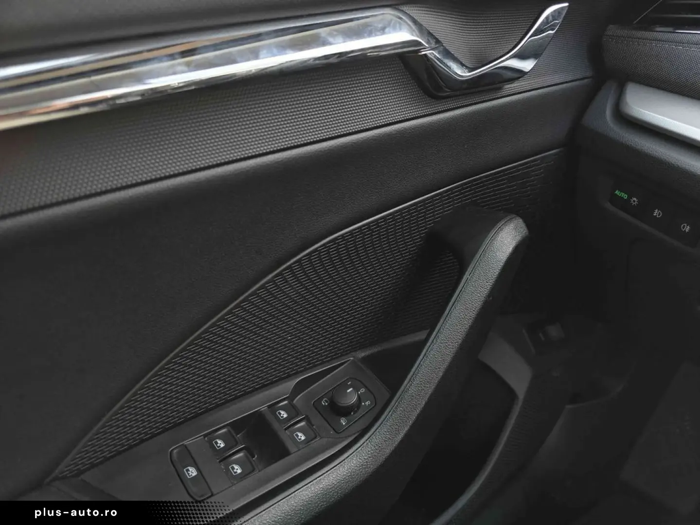 Skoda Octavia 2023 4x4