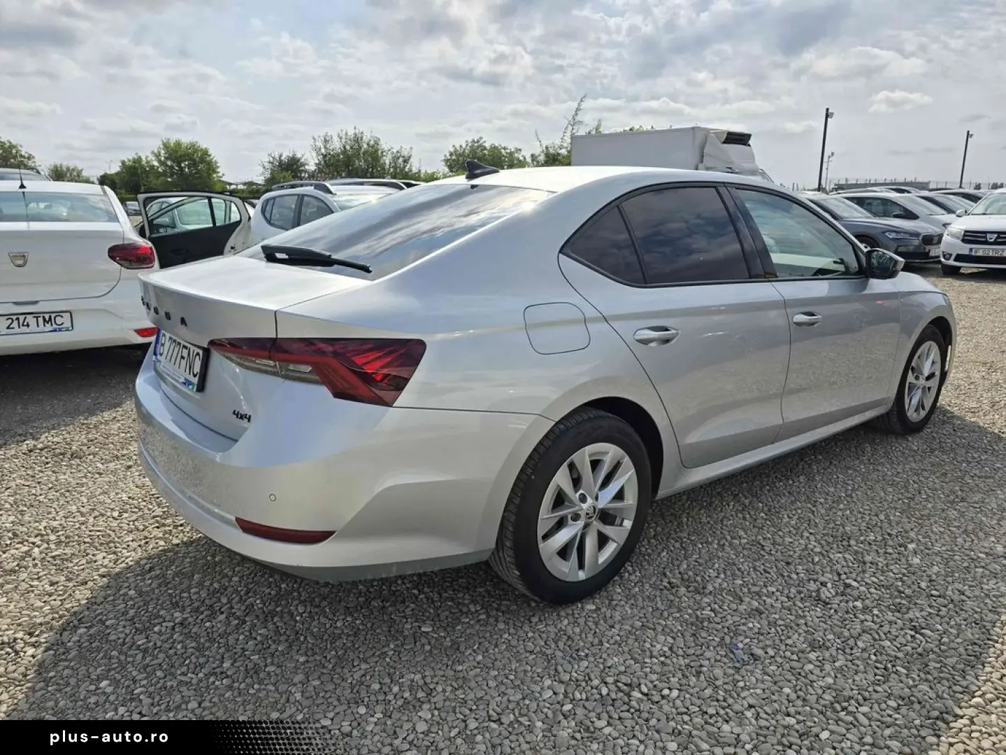 Skoda Octavia 2023 4x4