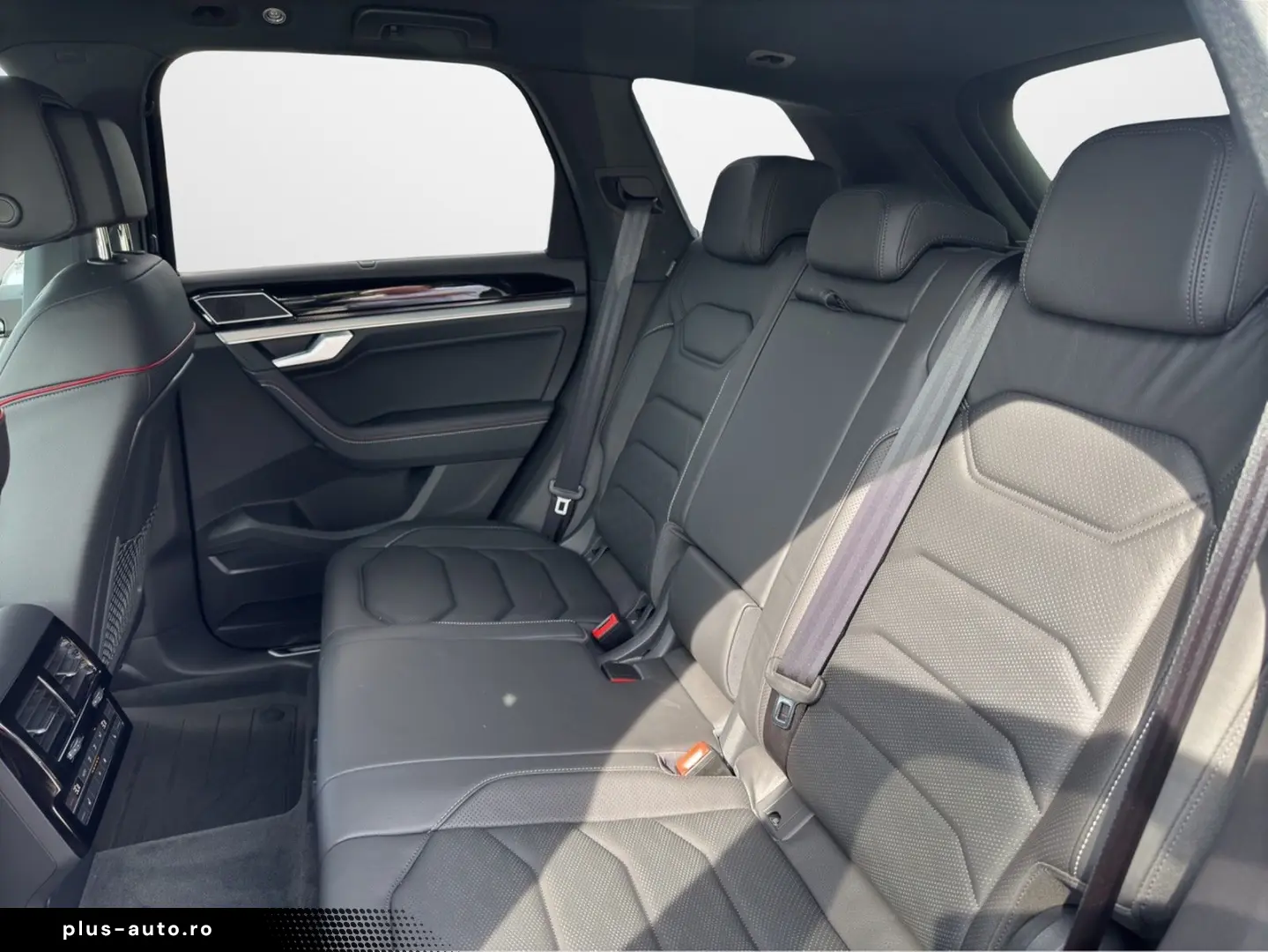 VW Touareg 3.0 TDI 4M R-Line Black Style Edition 20