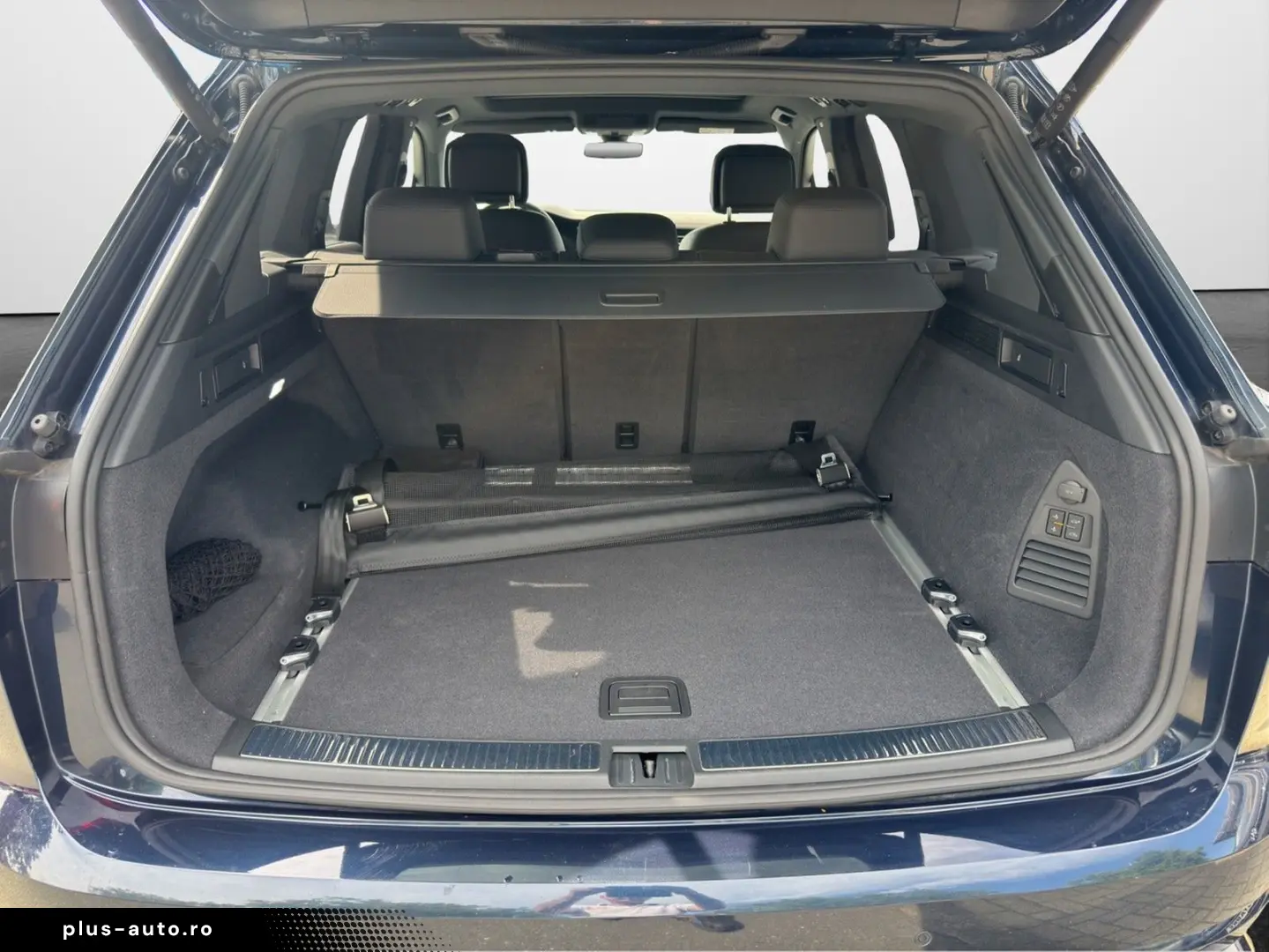 VW Touareg 3.0 TDI 4M R-Line Black Style Edition 20