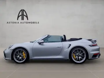 PORSCHE 992 TurboS Cabrio APPROVED Lift 930 Surround ACC