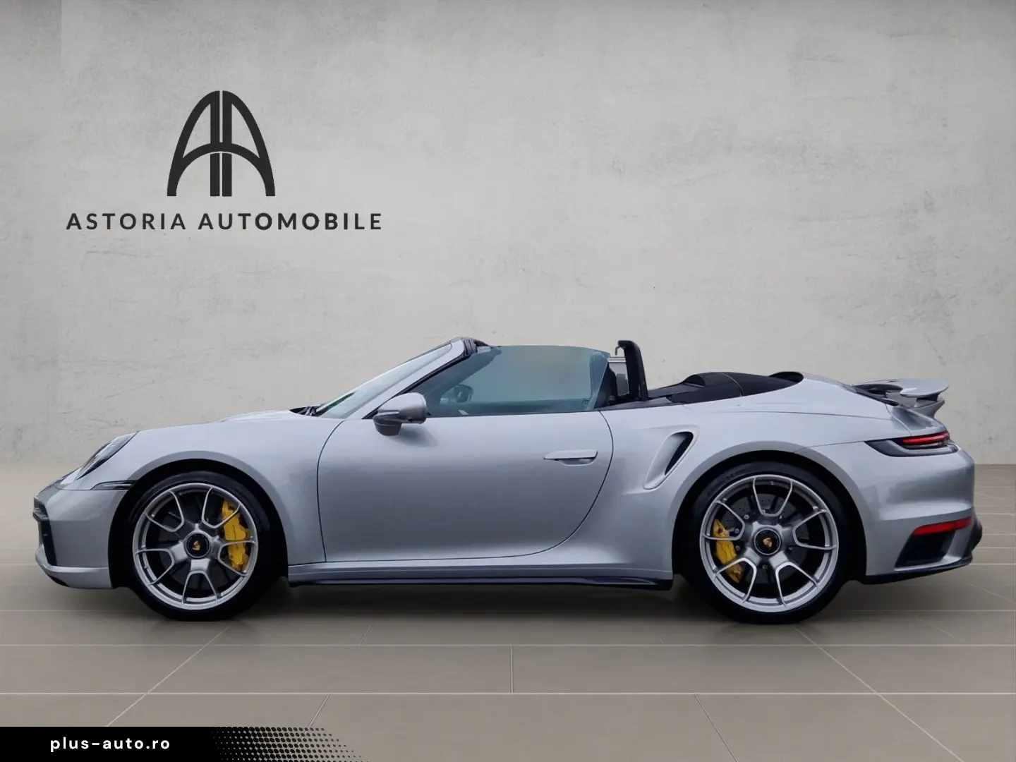 PORSCHE 992 TurboS Cabrio APPROVED Lift 930 Surround ACC