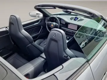 PORSCHE 992 TurboS Cabrio APPROVED Lift 930 Surround ACC