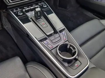 PORSCHE 992 TurboS Cabrio APPROVED Lift 930 Surround ACC