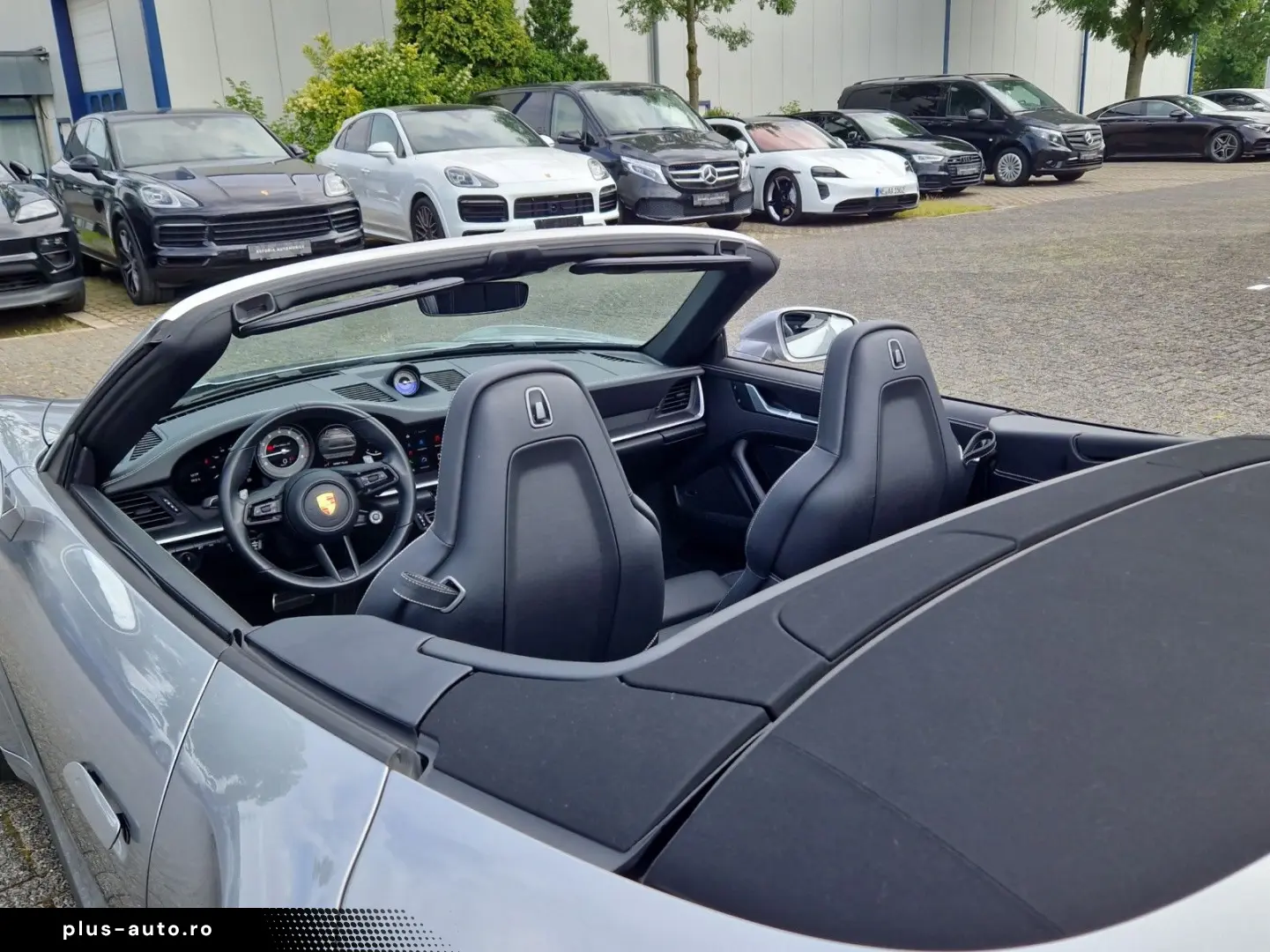 PORSCHE 992 TurboS Cabrio APPROVED Lift 930 Surround ACC