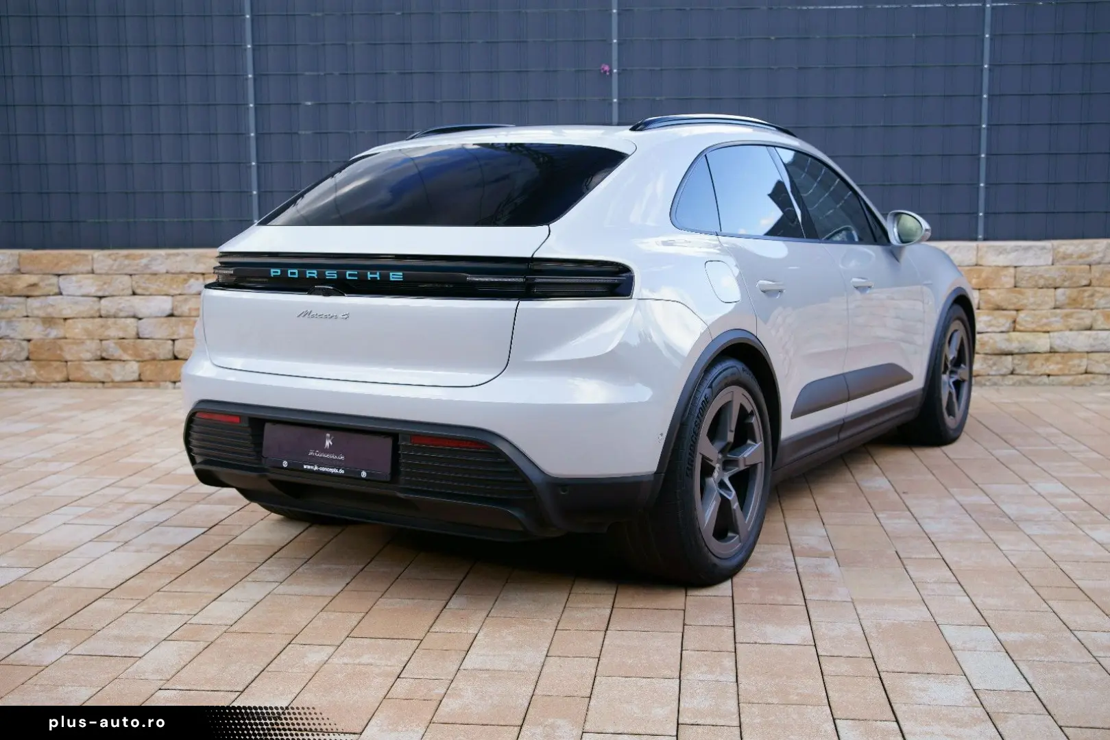 PORSCHE Macan 2025 — imagine 8