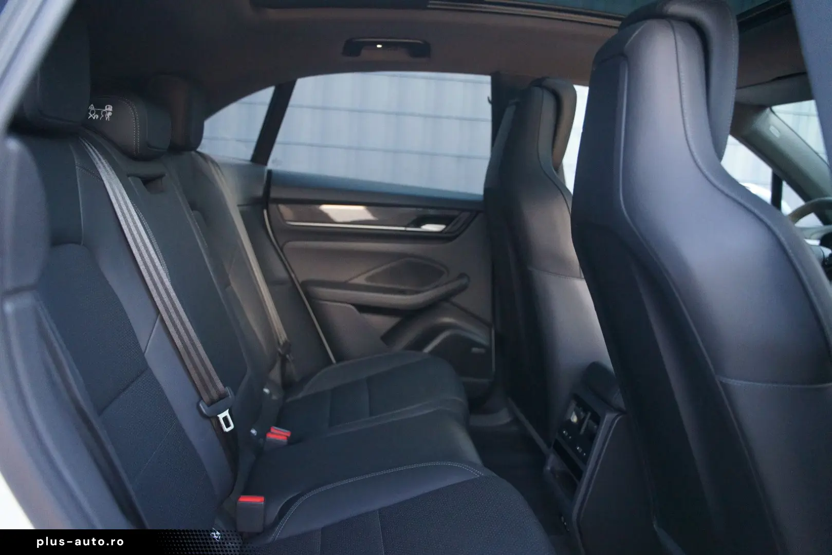 PORSCHE Macan 2025 — imagine 11