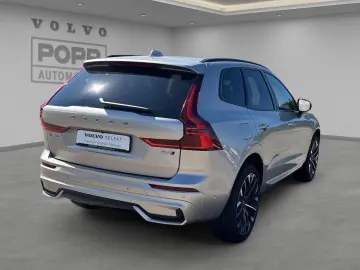 VOLVO XC60 B5 AWD Ultra Dark