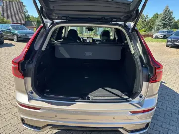 VOLVO XC60 B5 AWD Ultra Dark