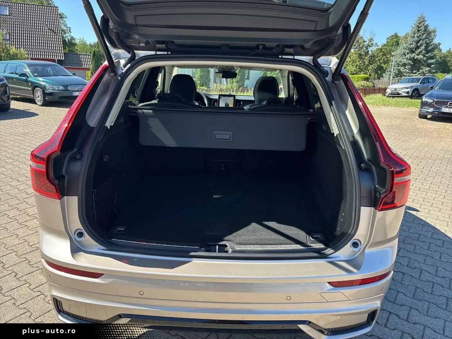VOLVO XC60 B5 AWD Ultra Dark