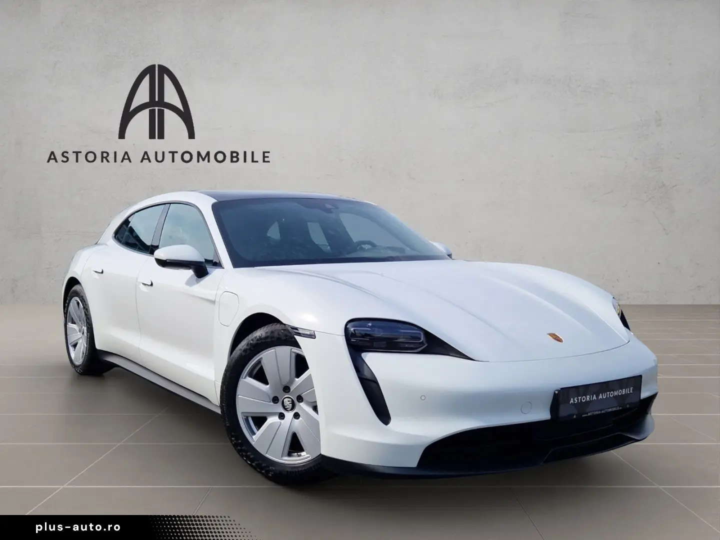PORSCHE Taycan HuD 360 Pano Perf-Batt  Servo  HomeLink
