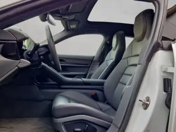 PORSCHE Taycan HuD 360 Pano Perf-Batt  Servo  HomeLink