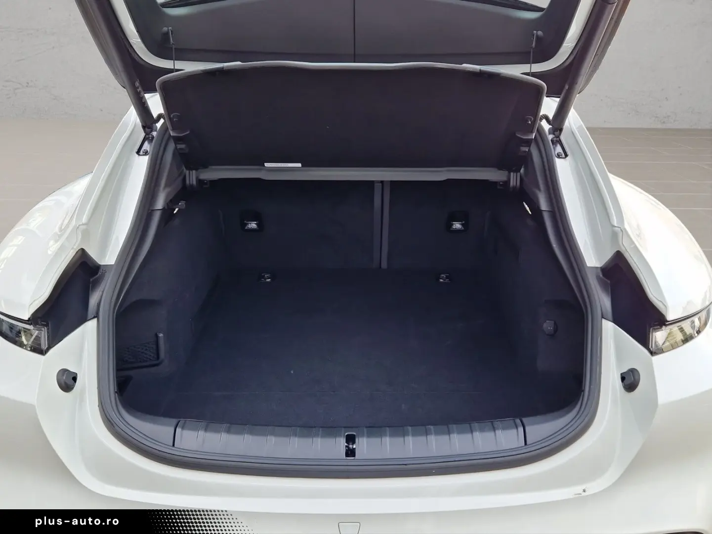 PORSCHE Taycan HuD 360 Pano Perf-Batt  Servo  HomeLink