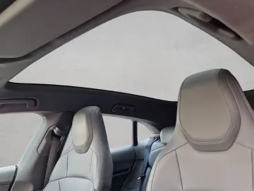 PORSCHE Taycan HuD 360 Pano Perf-Batt  Servo  HomeLink