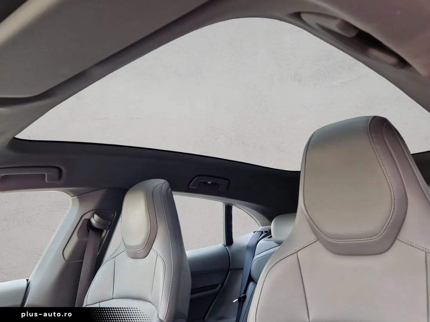 PORSCHE Taycan HuD 360 Pano Perf-Batt  Servo  HomeLink