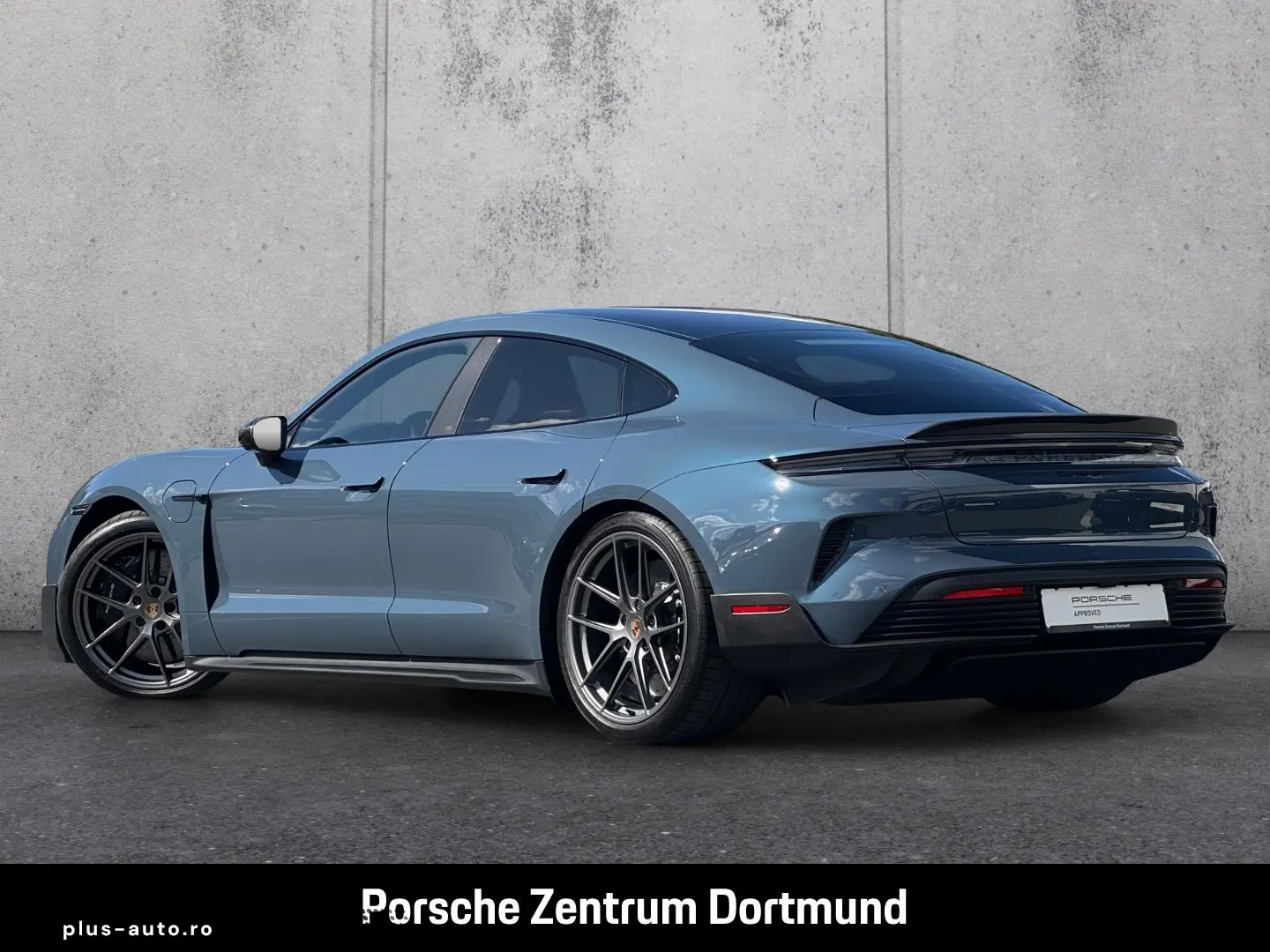 PORSCHE Taycan 2024 — imagine 4