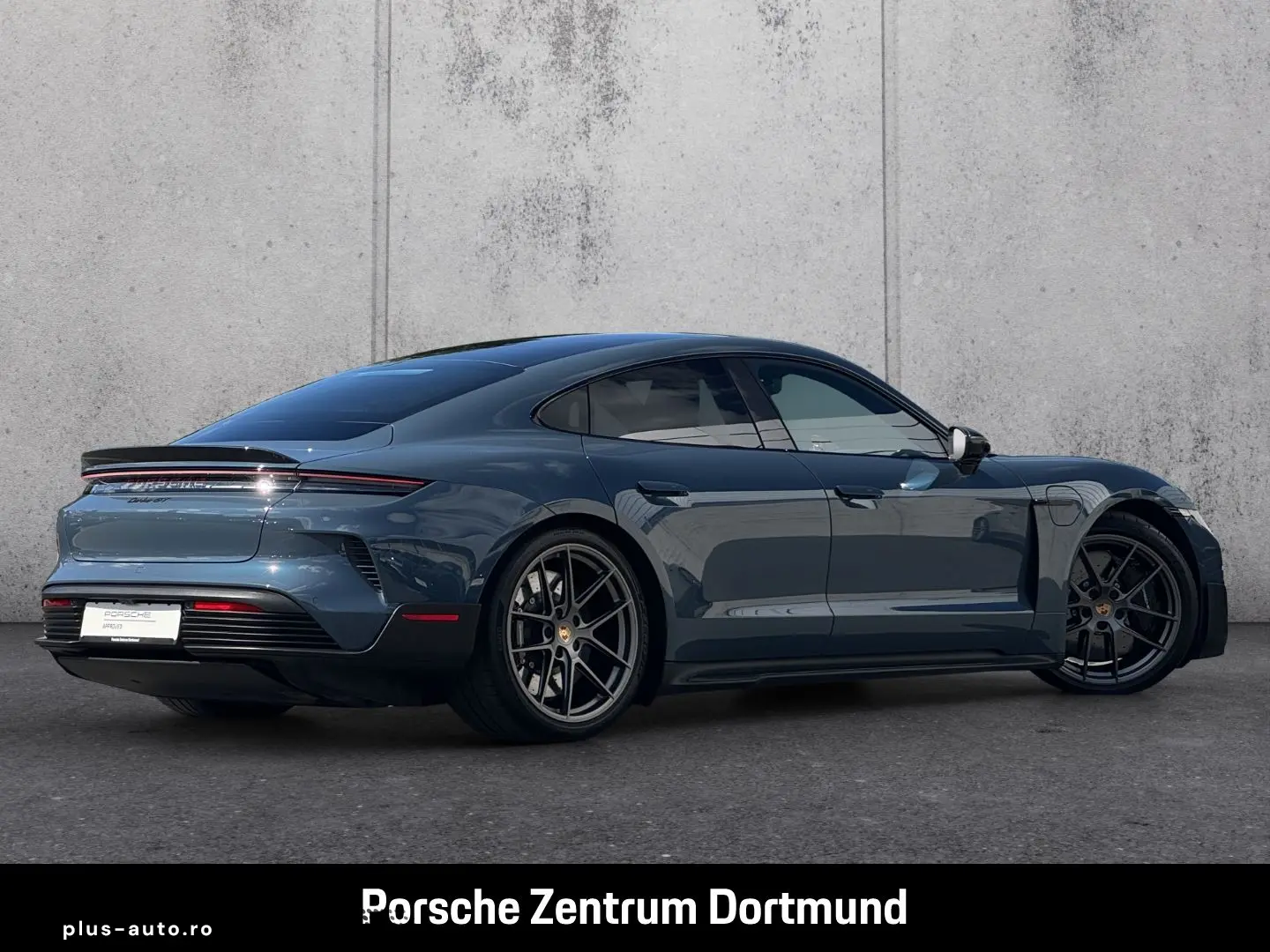 PORSCHE Taycan 2024 — imagine 6