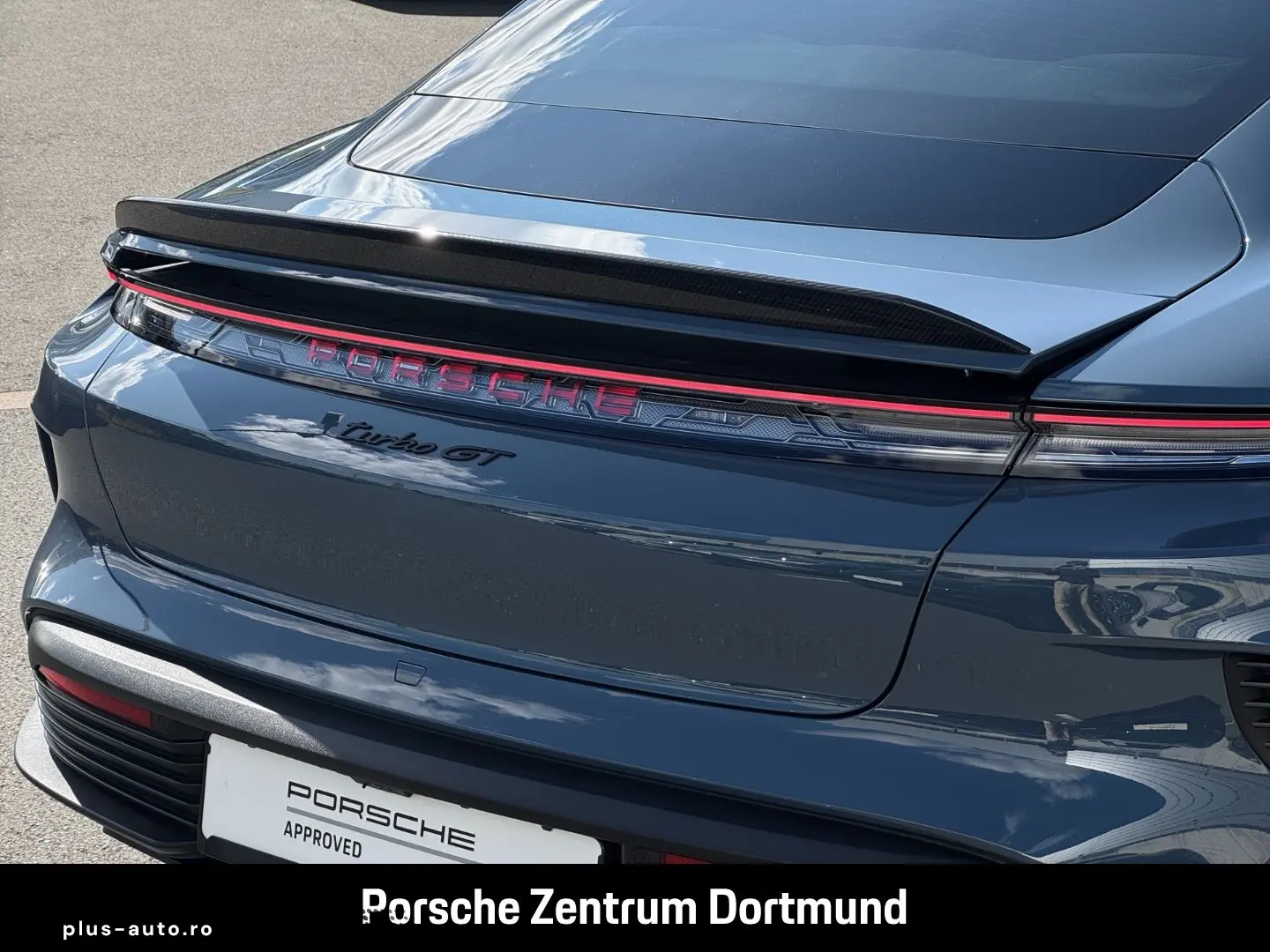 PORSCHE Taycan 2024 — imagine 11