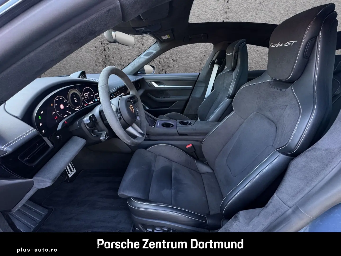 PORSCHE Taycan 2024 — imagine 13