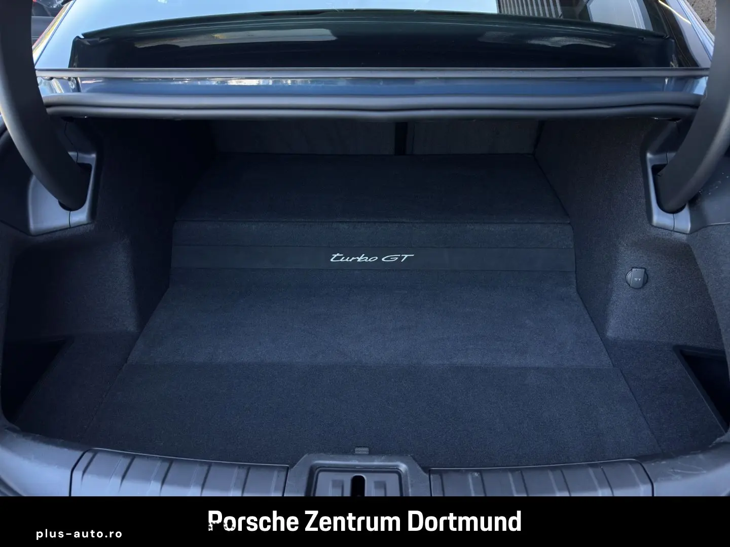 PORSCHE Taycan 2024 — imagine 28