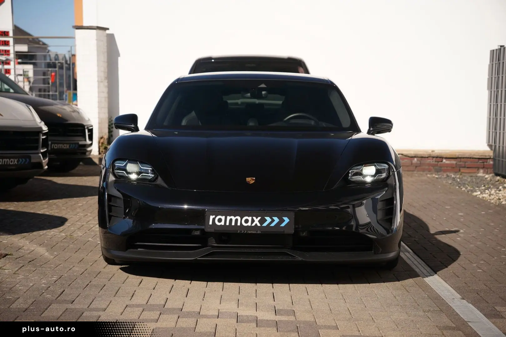 PORSCHE Taycan GTS ACC-PDCC-PSCB-PANO-HINTERACHSL.-VOLL