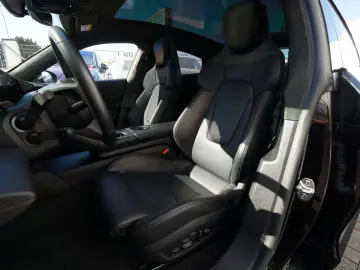 PORSCHE Taycan GTS ACC-PDCC-PSCB-PANO-HINTERACHSL.-VOLL