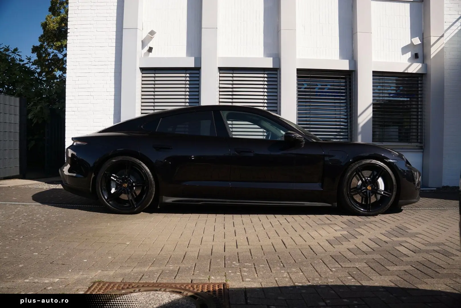 PORSCHE Taycan GTS ACC-PDCC-PSCB-PANO-HINTERACHSL.-VOLL