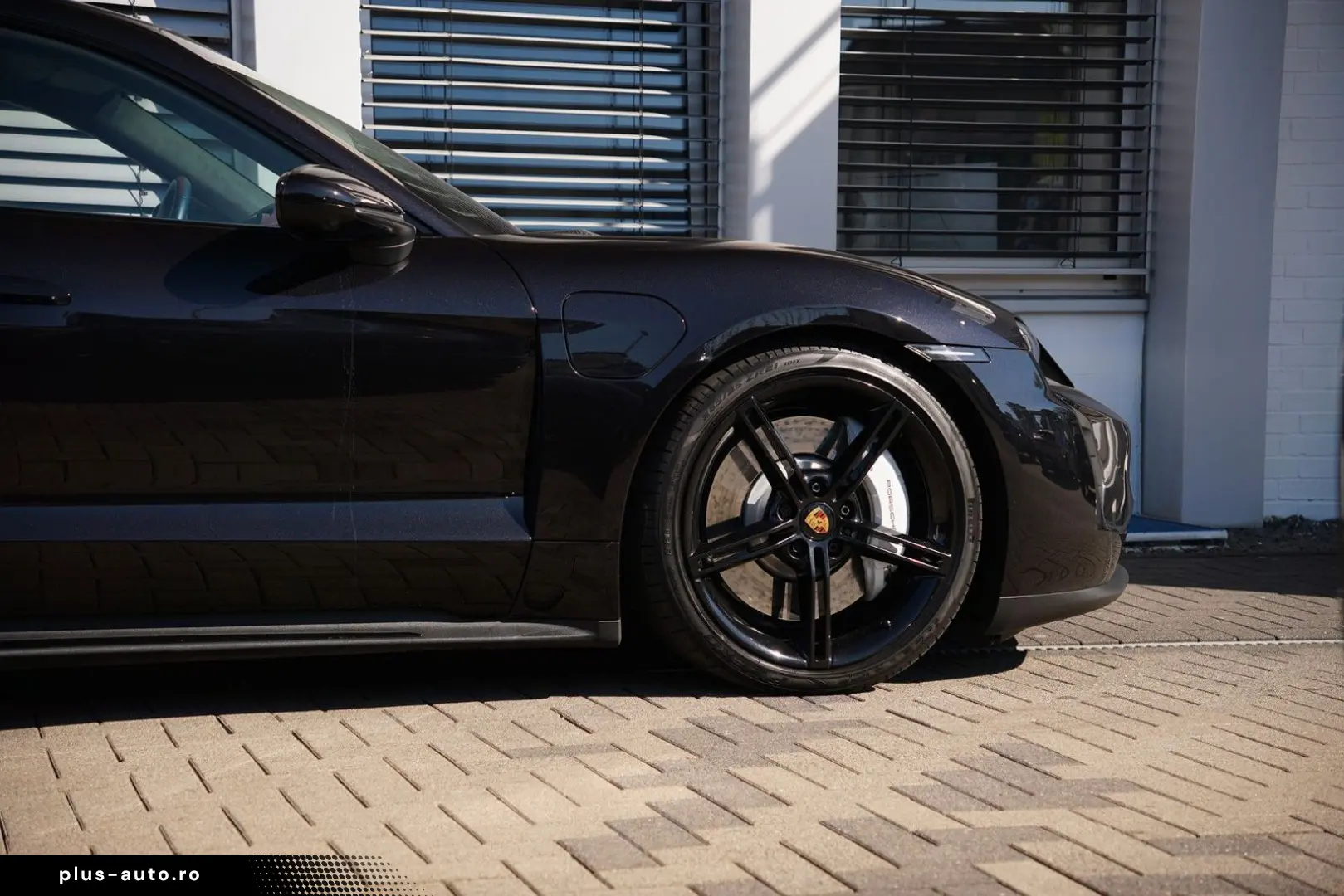 PORSCHE Taycan GTS ACC-PDCC-PSCB-PANO-HINTERACHSL.-VOLL