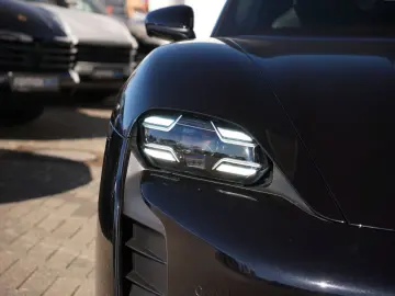 PORSCHE Taycan GTS ACC-PDCC-PSCB-PANO-HINTERACHSL.-VOLL