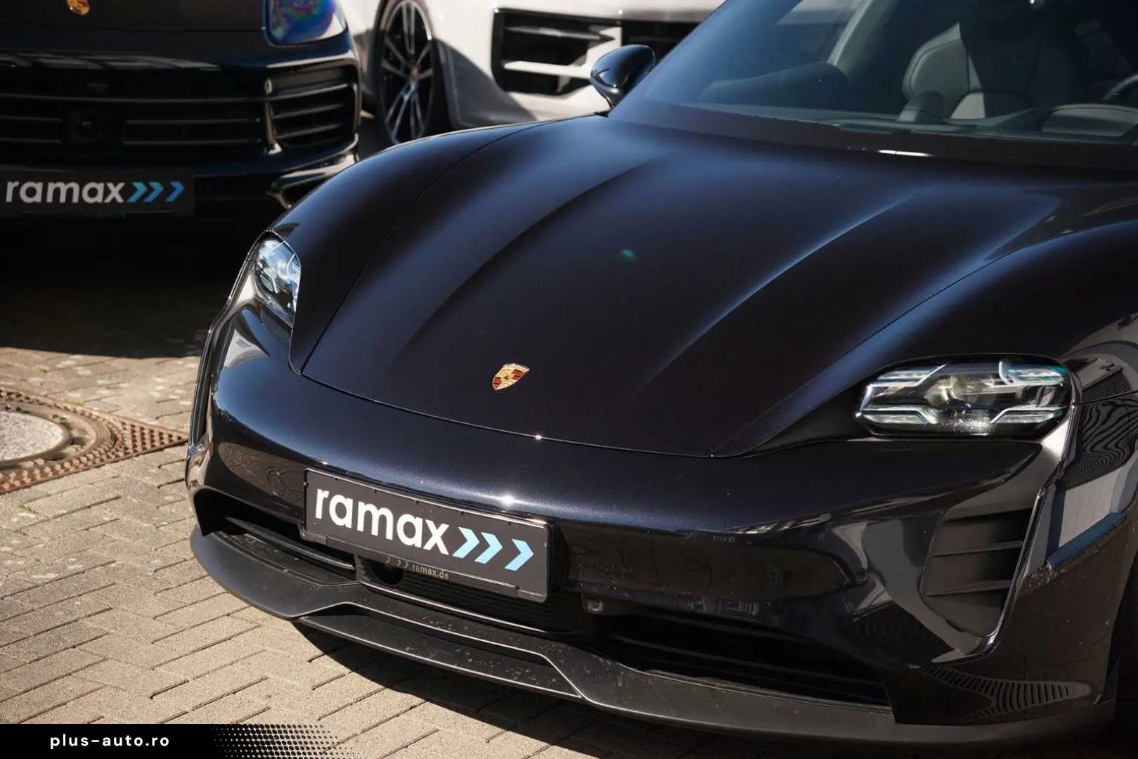 PORSCHE Taycan GTS ACC-PDCC-PSCB-PANO-HINTERACHSL.-VOLL