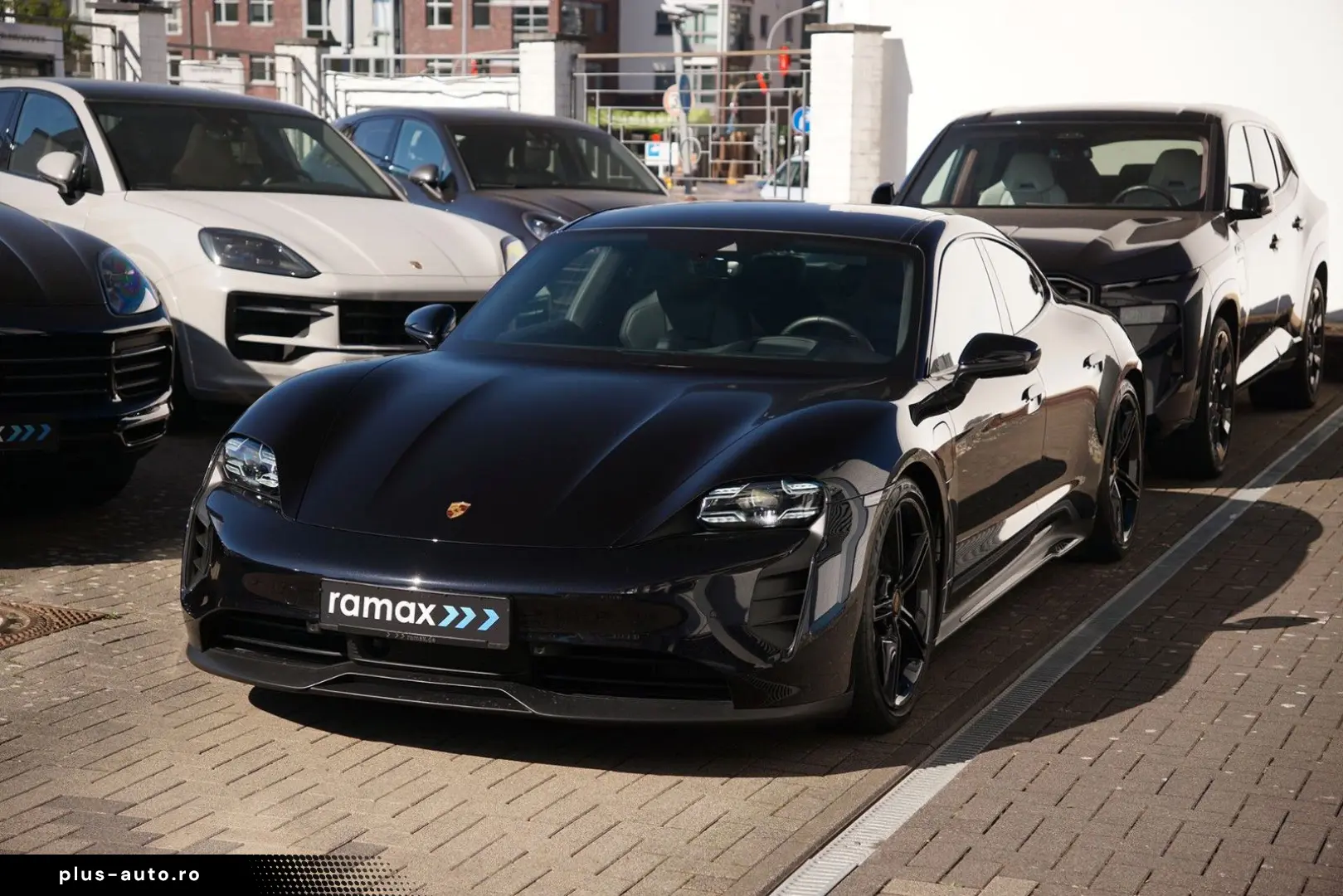PORSCHE Taycan GTS ACC-PDCC-PSCB-PANO-HINTERACHSL.-VOLL