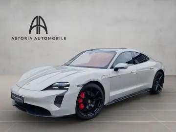 PORSCHE Taycan GTS Pano 360  InnoDr HinterachsLenkung