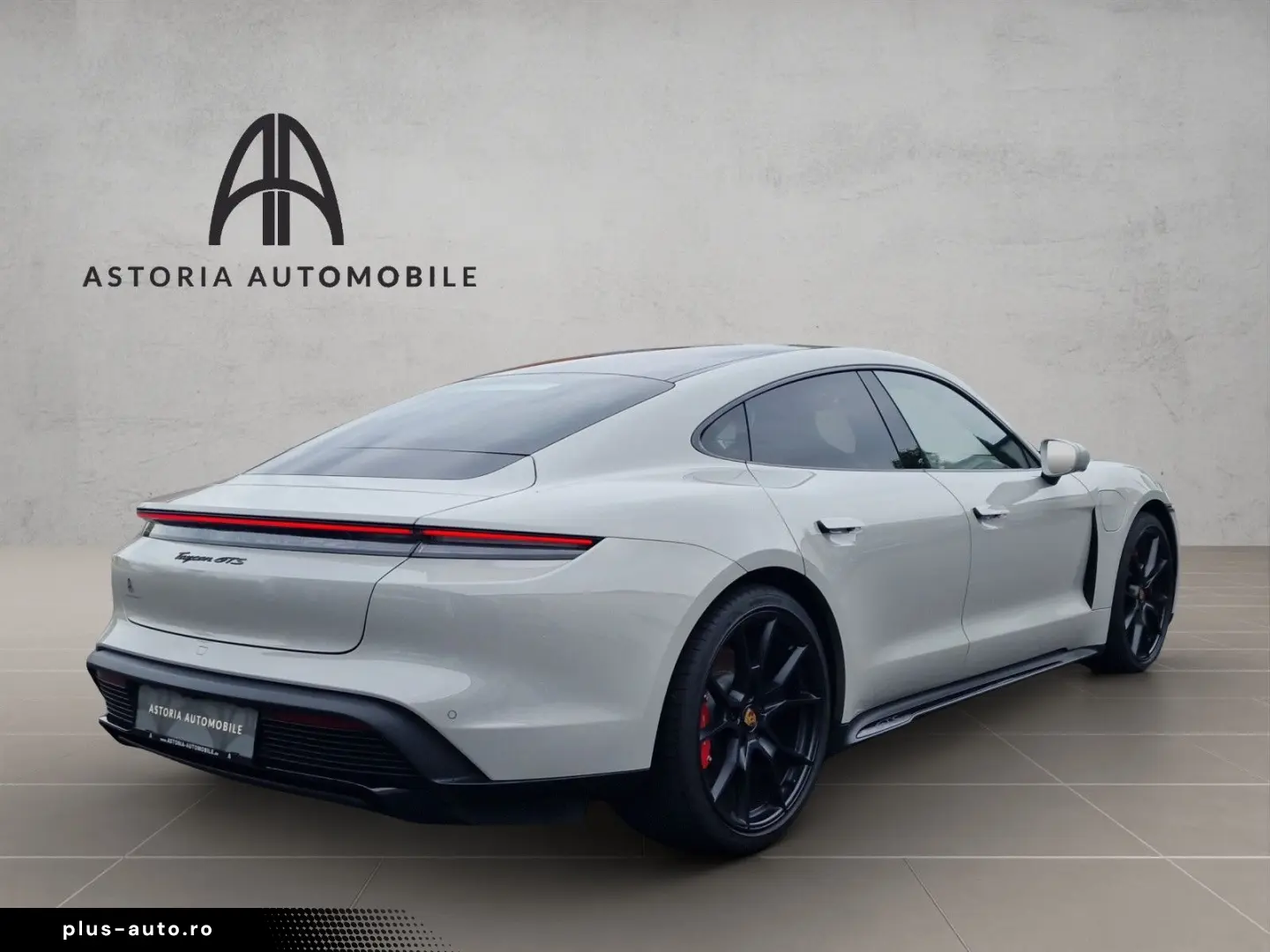 PORSCHE Taycan GTS Pano 360  InnoDr HinterachsLenkung
