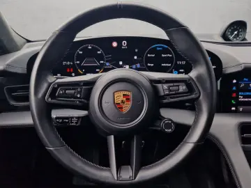 PORSCHE Taycan GTS Pano 360  InnoDr HinterachsLenkung