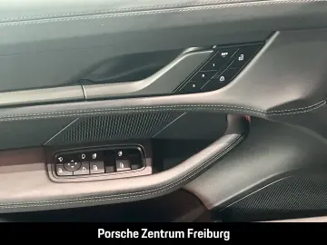 PORSCHE Taycan 4S Cross Turismo InnoDrive HUD HA-Lenkung