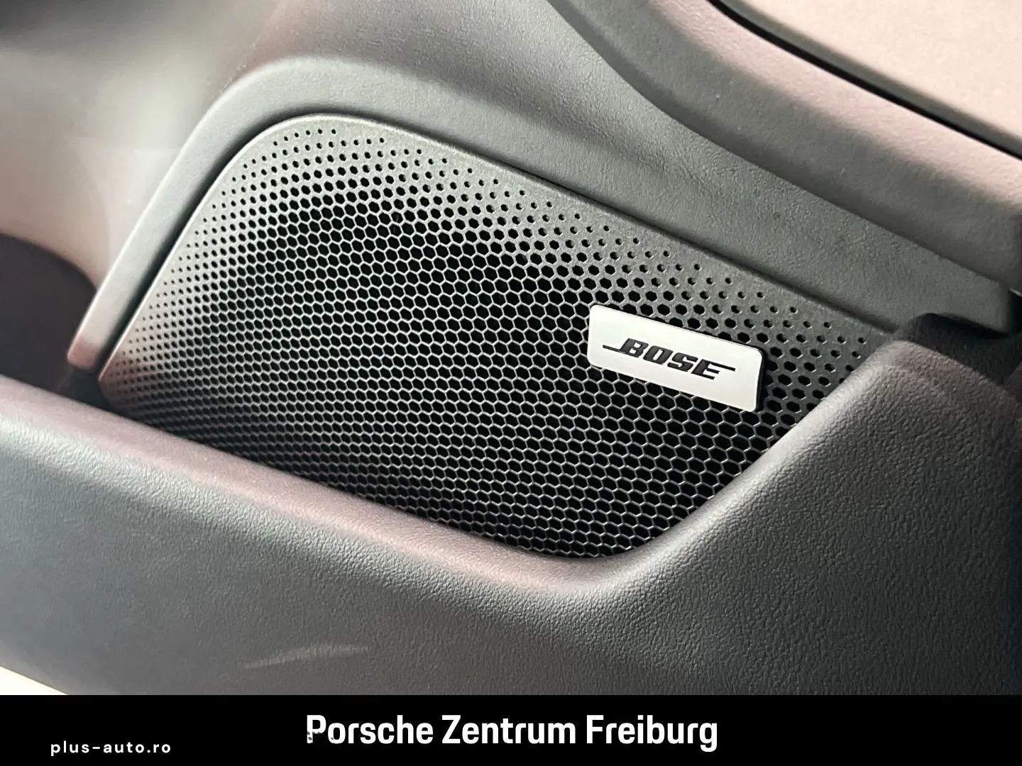 PORSCHE Taycan 4S Cross Turismo InnoDrive HUD HA-Lenkung