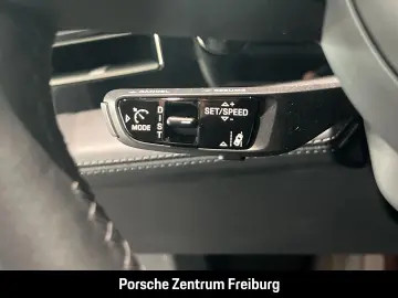 PORSCHE Taycan 4S Cross Turismo InnoDrive HUD HA-Lenkung