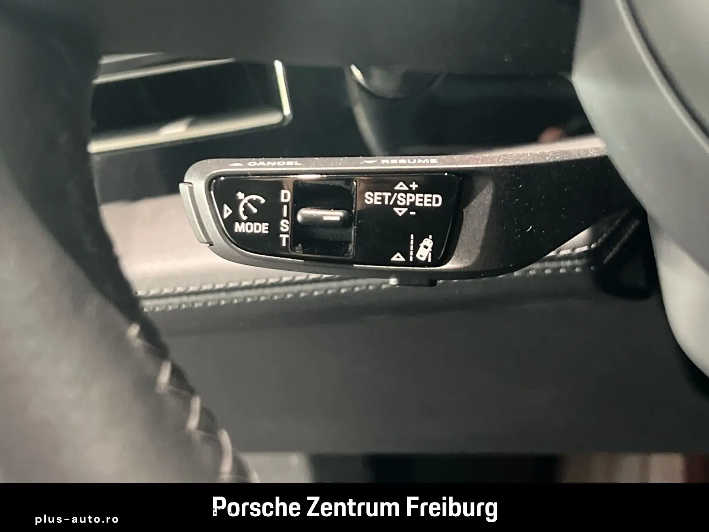 PORSCHE Taycan 4S Cross Turismo InnoDrive HUD HA-Lenkung