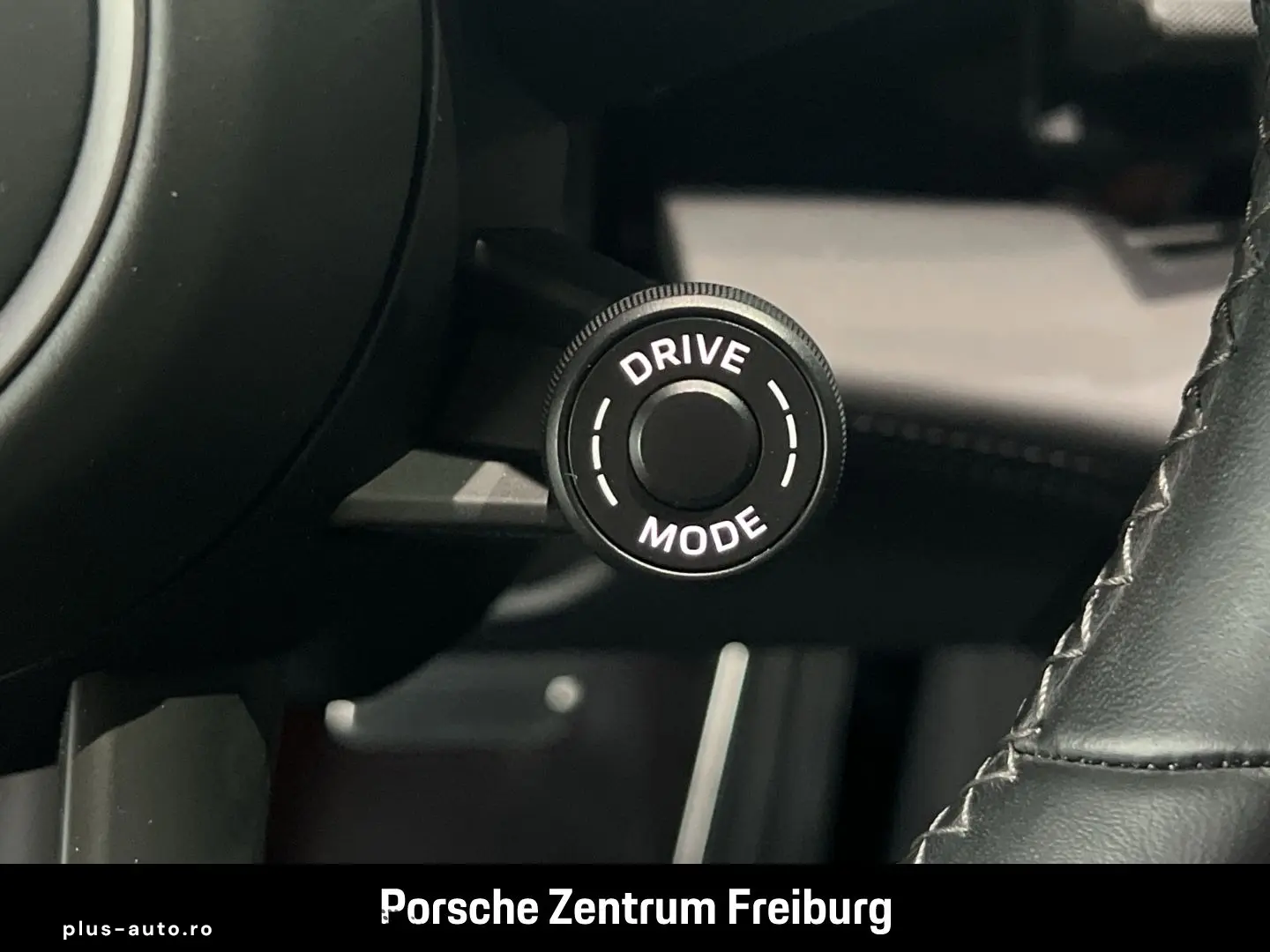 PORSCHE Taycan 4S Cross Turismo InnoDrive HUD HA-Lenkung