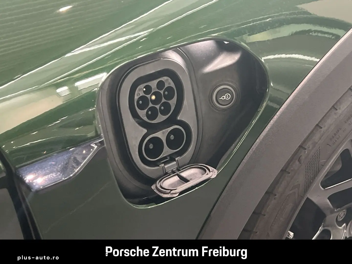 PORSCHE Taycan 4S Cross Turismo InnoDrive HUD HA-Lenkung